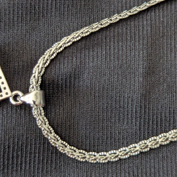 Pretty Bird Silver Geometric Pendant Necklace - Picture 6 of 7